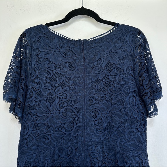 Navy Blue Lace V Neck Short Sleeve Fitted Dress Lined Size 14 - Picture 6 of 8
